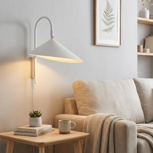 Alpinaluz Wandleuchte E27 Weiß mit Stecker, gebogener verstellbarer Arm | Asymmetrischer Metallschirm mit Schwenkarm für gerichtetes Licht am Kopfteil, Schlafzimmer, Wohnzimmer, Büro und Lesebereich