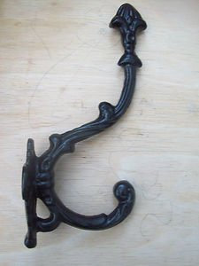 Ironmongery World 8 Large Heavy Duty Black Old English Victorian Style Cast Iron Hat & Coat Hook