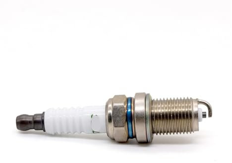 2 Stück Zündkerze K7RTC Ersatz for BKR7E K22PR-U K22PRUR RC7YCC RC7YC3 98079-5785C 22401-20J07