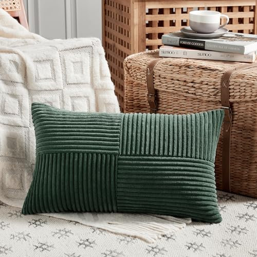 FDTERN 1 Stück Dunkelgrün Kissenbezug 50x70 cm Weich Kordsamt Kissenbezüge Kissenhülle Dekokissenbezug Sofakissen Dekokissen Boho Deko für Sofa Schlafzimmer Wohnzimmer Balkon (Ohne Kissenfüllung)