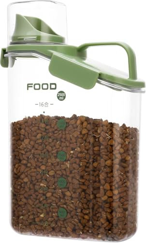 BSTMOME Large Dog Cat Food Storage Container - 2.8L Transparent Sealed Pet Food Storage Box, Portable Airtight Birds Food Storage Bin with Handled Lid & Measuring Cup for Dry Food & Dry Feed (Green)