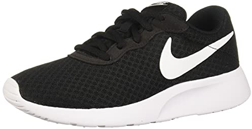 Nike Womens Tanjun Running Sneaker Black/White 6.5