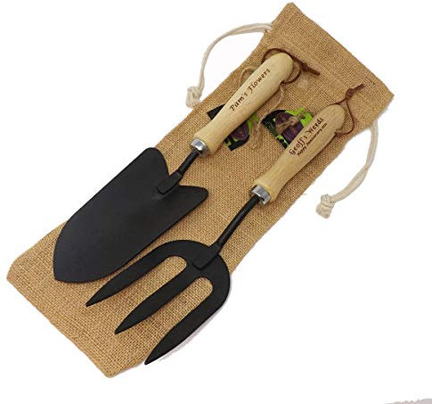 Personalised Garden Fork and Trowel Set in Jute bag great gift for Retirement, Birthdays, Anniversaries, Teachers. A Garden Gift both keen gardeners or beginners.