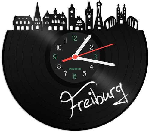 GRAVURZEILE Schallplattenuhr - Skyline Freiburg - Wanduhr aus gegossenem Vinyl mit Stadt Skyline 30 cm - Upcycling Designer Uhr - Moderne Wanduhr im Retro Vintage Style - Made in Germany