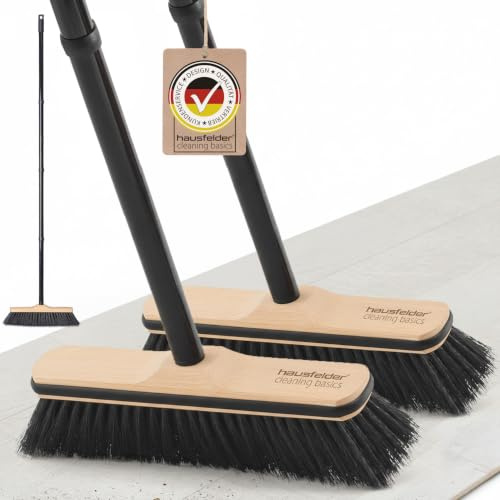 Hausfelder Stubenbesen mit Stiel 30 cm, schwarz, 2 Stück | Haushalts- & Zimmerbesen mit weichen Borsten für innen, mit Kantenschutz, Holzstiel