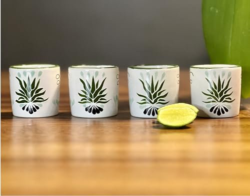 Vasos de mezcal, copitas de mezcal hechos a mano son regalos únicos de tequila para hombres. Auténticas tazas de mezcal de cerámica fabricadas en México