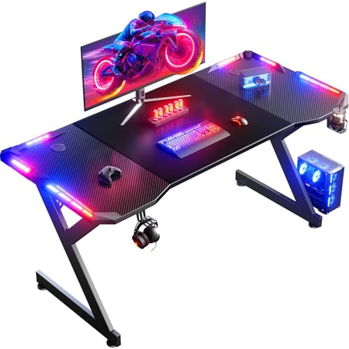 HLFURNIEU Bureau Gaming LED, 160 x 60 cm, Surface en Fibre de Carbone, Noir | Conception Ergonomique, Porte-Gobelet, Crochet pour Casque, Passe-Câbles, Facile à Assembler