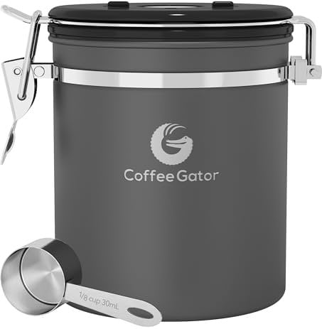 Coffee Gator-Edelstahl-Kaffeedose – Hält gemahlener Kaffee und Bohnen länger frisch – Behälter mit Datumsverfolgung, CO2-Freigabeventil und Messlöffel - Mittel - Grau