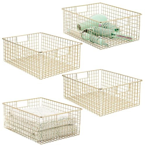mDesign Drahtkorb für Badzubehör – praktische Gitterbox mit Griffen aus Metall für Toilettenpapier oder Kosmetik – moderne Badablage für Badaccessoires – 4er-Set – messingfarben