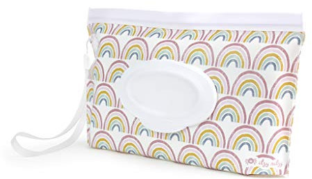Itzy Ritzy Wiederverwendbare Wischtasche – Take & Travel Pouch für bis zu 30 Feuchttücher, inklusive Silikon-Handgelenkband, Regenbogen