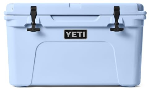 YETI Tundra 45 Cool Box (Wetlands Camo) – Rotomolded Portable Cooler Box with PermaFrost Insulation – Fits 54 Cans or 16.8 kg Ice – Heavy-Duty Ice Cooler for Camping or Fishing – 5 Year Warranty