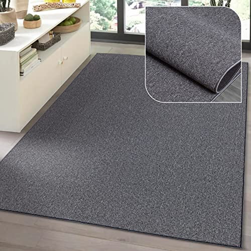 the carpet Natal Moderner einfarbiger Teppich Wohnzimmer, für die Küche geeignet, Tufting, robuster Kurzflor mit Filz-Rücken, weich & schmutzabweisend, Anthrazit, 133 x 170 cm