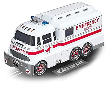 Carrera Digital 132 Ambulanz Rennauto | Slotcar für Rennbahn | Front- & Rücklicht & Bremslicht | Digital steuerbar | Maßstab 1:32 | Spielzeug für Kinder ab 8 Jahre & Erwachsene