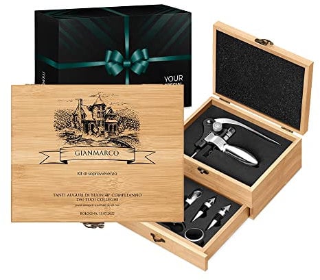 Maverton Accessori da vino La Dedica - Kit da Sommelier Personalizzato - Scatola in legno di bambù + 8 pezzi di Accessori Vino - regalo uomo - Il kit
