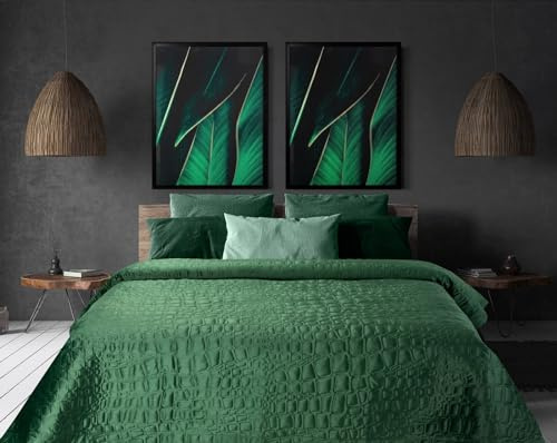 Eurofirany Tagesdecke Terra Collection Gesteppter Bettüberwurf Einfarbig Steppung Ganzjährige Decke Samtdecke Velours (SALVIA7 grün, 220x240 cm)