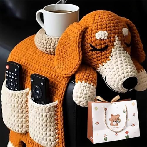 NNBWLMAEE Crochet Dog Sofa Organizer, Dogs-Shaped Handmade Knit Armrest Caddy, Multifunctional Cute Dog Shaped Couch Cup Holder, Suitable Living Room, Bedroom, Dorm (Dachshund)