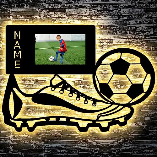 LEON FOLIEN Fußball Bilderrahmen Geschenke Bild mit Namen für Jungs Männer Mädchen LED Lampe Nachtlicht mit Personalisierung in 7 Farben Aus MDF Holz - Deko Lampe