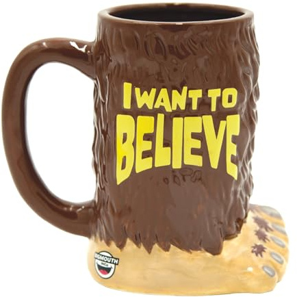 BigMouth Inc Big Foot I Want to Believe Coffee Mug, Fun Bigfoot Decor, Funny Sasquatch Cup Gift for Men Women Dad