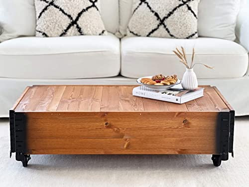 Uncle Joe´s Couchtisch hell im Vintage Shabby chic Style aus Massiv-Holz in braun mit Rollen Holzkiste Beistelltisch Landhaus Wohnzimmertisch Holztisch nussbaum