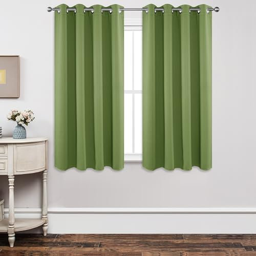 Joydeco Blickdichte Vorhänge mit Ösen Gardinen 2er Set, Verdunkelungsvorhang Thermovorhang Hitzeschutz, Ösenvorhang für Schlafzimmer Wohnzimmer (2xH158xB106,Grün)