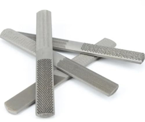 4PCS 4 In 1 Mini-Raspel mit feinen Zähnen, groben Zähnen, Holzbearbeitung, Schleifen, Formen, kleine Stahlfeile, Nadel, Metall, Hartholz, Kork, Polieren, Schnitzwerkzeuge for die Hand