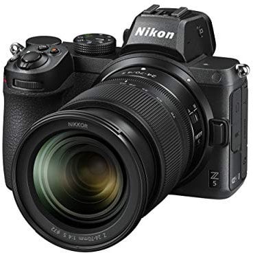 Nikon Z5 + Z 24-70 + Lexar SD 64 GB 667x Pro Fotocamera Mirrorless, CMOS FX 24.3 MP, Full Frame, Mirino Quad-VGA EVF, LCD 3.2 Touch, Wi-Fi, Bluetooth, 4K, Nero, [Nital Card: 4 Anni di Garanzia]