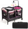 GOPLUS 4 en 1 Lit Parapluie Bébé 0-36 Mois avec Table à Lange Pliable à 3 Niveaux Réglables, Lit de Voyage avec Jouets Musicaux, Matelas, roulettes, Panier de Rangement, Sac de Transport (Rose)