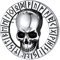 FaithHeart Satan Totenkopf Brosche für Herren Männer Punk Gotik Totenschädel Brosche mit Rune Symbol für Freunden Ehemann