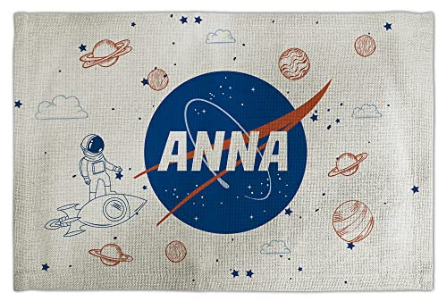 LolaPix Platzdeckchen Stoff. Tischset Kinder. Platzdeckchen Abwaschbar Kinder. Tischset mit Namen. 30x45 cm. Personalisierte Geschenke. NASA