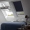 Orignal VELUX Verdunkelungsrollo DKL CK04 1100S / Bedienart : Manuell / Farbe : Uni Dunkelblau / Fenstergröße : CK04 / Fenstertypen : GGU, GGL, GPU, GPL, GTU, GTL, GXU, GXL