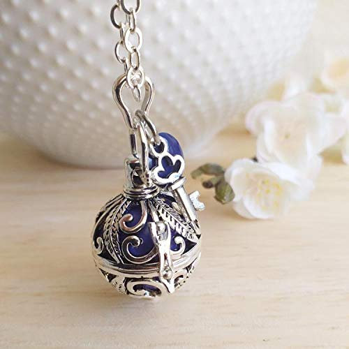 Naïris bijoux - Silberner Engelsrufer mit Kette und arabeskischem Käfig, marineblaue Kugel, marineblaue Pailletten und Schlüssel, Modell DEWI