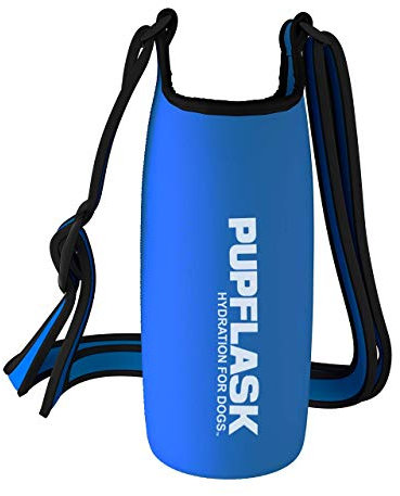 Tuff Pupper PupFlask - Portabotellas de Agua para Perros con Aislamiento de Neopreno y Correa Ancha Ajustable para el Hombro, Ideal para Viajes, Caminar, Senderismo Nebulosas Azules 40 onzas