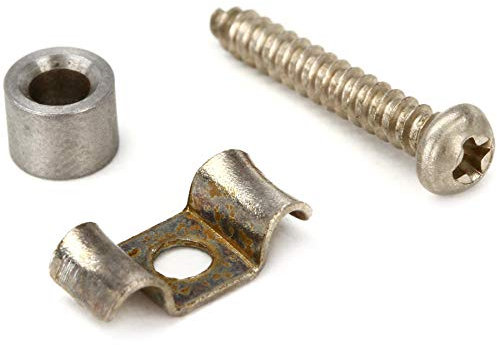 Fender Road Worn Stratocaster String Guide - Aged Finish