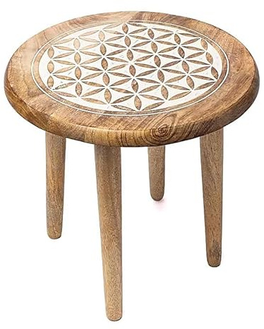 XdeliX Beistelltisch Blume des Lebens Weiß aus Mangoholz – Rund – Ø 30 cm x Höhe 31 cm – 1665 g – Holzhocker mit 4 Beinen, Pflanzenhocker, Dekotisch, Altar Tisch für Edelsteine, Meditation
