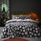 Bedlam - Housse de Couette Polaire Fantômes Halloween - Taille Lit Double (200 x 200cm) - Design Réversible - Polaire Douce et Moelleuse Blanche - Linge de Lit Fantôme - Décoration Halloween