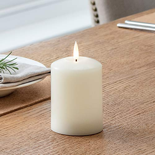 Lights4fun 2x TruGlow™ LED Echtwachskerzen mit warmweißer LED Flamme 10cm batteriebetrieb