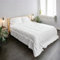 Bamboo Bay Ganzjahresdecke für King-Size-Bett, 100 % Viskose aus Bambus, weiche, gesteppte Daunen-Alternative Bettdecke mit Ecklaschen, atmungsaktiv, kühlende Bettwäsche, 248 x 290 cm