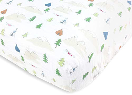 Amazing Baby Sábana Bajera Ajustable de Muselina de algodón para Cuna, Aventura al Aire Libre