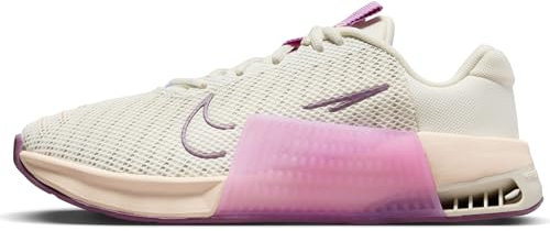 NIKE Damen W Metcon 9 Sneaker, SAIL/White-Guava Ice-Rush Fuchsia, 36 EU
