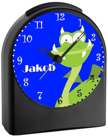CreaDesign, WU-50-1103, Drache grün, analog Kinderwecker schwarz, Funkwecker ohne Ticken, mit Licht, personalisiert mit Namen, 9,6 x 5,5 x 11,9 cm, 104 g