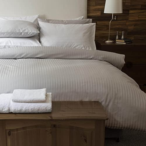 Belledorm 540 Thread Count Satin Stripe Duvet Cover Set (Kingsize) (Platinum)