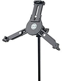K&M 19790 Tablet-PC-Stativhalter Schwarz, Kunststoff - Drehbare Tablet-Halterung für Mikrofon-Stative mit 3/8“ Gewinde