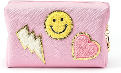 EGuangwiua Rosa Preppy Patch Kleine Kulturtasche für Frauen Mädchen PU Leder Tragbare Wasserdicht Täglicher Gebrauch Lagerung Geldbörse Konforme Kosmetiktasche Weihnachten Geburtstag Geschenk Zubehör