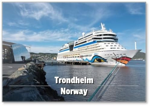 TRONDHEIM, NORWEGEN - Aidasol at Cruise Pier 68 Aidasol ist ein Kreuzfahrtschiff der Sphinx-Klasse, gebaut in Meyer Werft für AIDA Cruises, eine von zehn Marken im Besitz von Carnival Corp.,