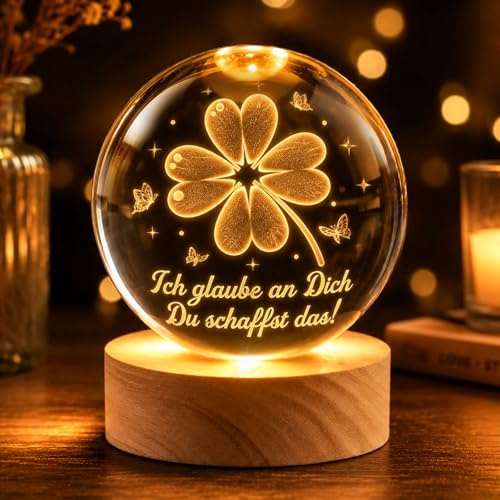 TUZELIYA Glücksbringer, 70mm LED Glaskugel Deko Lampe Glücksbringer mit Holzsockel, Motivation Kristallkugel Stimmungslicht Deko Wohnzimmer Prüfung Geschenk Aufmunterung für Freunde, Beste Freundin