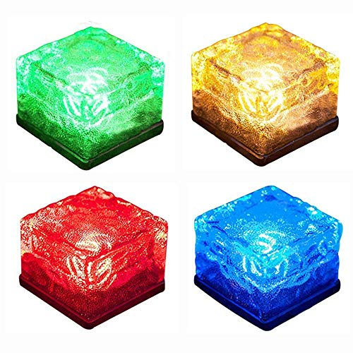 Lot de 4 briques solaires en verre Pierre de cristal Cube de glace solaire charmant en verre lumières LED changeant de couleur pour jardin cour allée terrasse piscine décoration extérieure de Noël