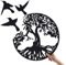 Luccyle 50x50cm Arbre de vie en métal Décoration,Art Mural en Métal,Art de l'arbre de Vie,3 Oiseaux Volants - Décorations intérieures et extérieures pour la Chambre à Coucher