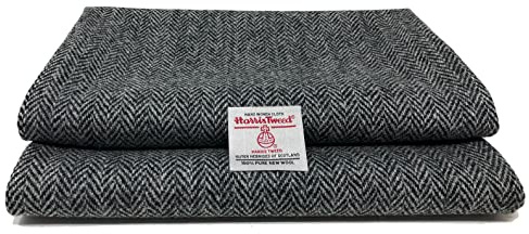 Harris Tweed Schwarz Fischgrätenmuster Authentischer Traditioneller Stoff aus 100% Reiner Wolle mit Echtheitsetiketten (Schwarz Fischgrätenmuster, 100 x 75cm)