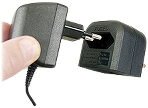 Black 3 A Fused Euro Converter Plug 2 Pole Euro Plug to 3 Pin UK Plug