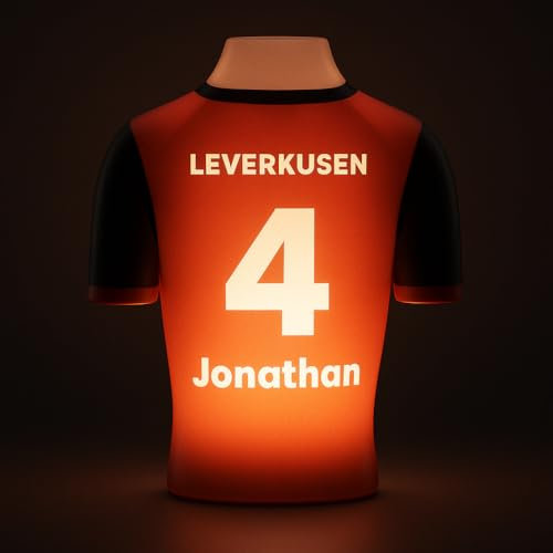 LAMPARENA - LED-Nachtlicht für Kinder & Erwachsene – personalisierte Trikotlampe mit Name und Nummer, einzigartige Wand-Deko für magische Fußball-Stimmung in jedem Zimmer [Rot-Schwarz | 25x30 cm]